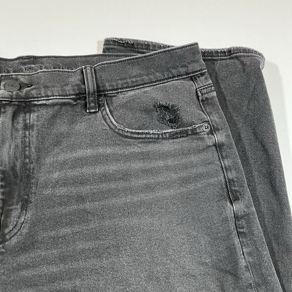 American Eagle Outfitters Straight Leg Stretch Jeans Women's Size 16 Reg - Picture 4 of 16